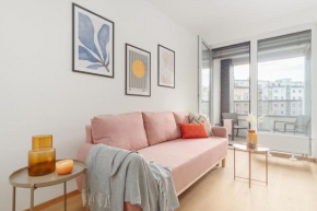 Stylish studio with balcony in Holešovice by Prague Days